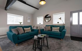 The Sorting Office - Spacious Modern Home With Parking In Central Ambleside